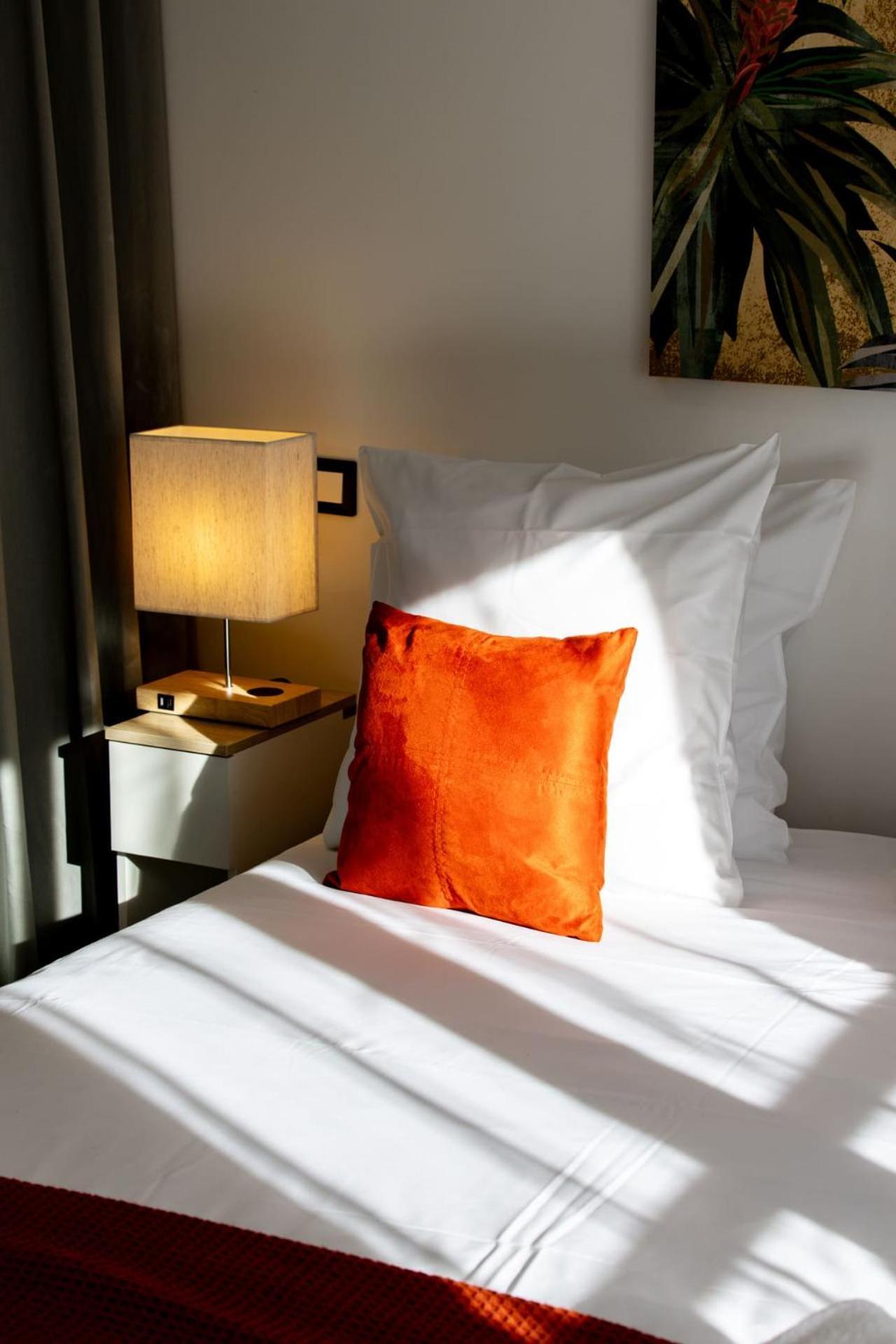 Le Lucien Eco-Appart'Hotel - Angouleme - Centre - Wifi - Parking Prive - Classe 4 Etoiles Exterior photo